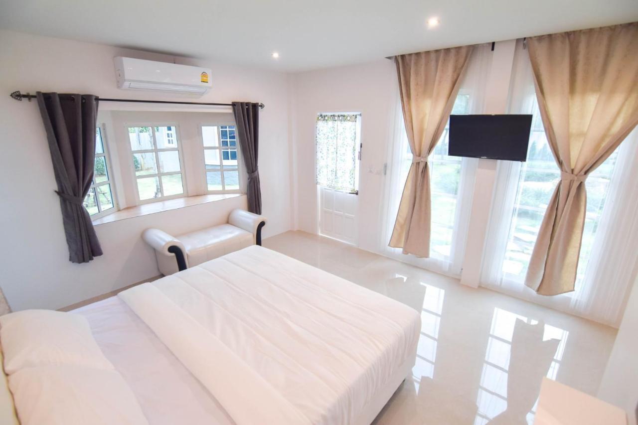 Je t'aime cafe&villa Singburi Extérieur photo