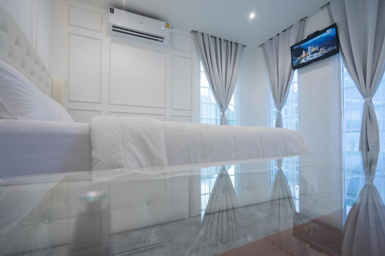 Je t'aime cafe&villa Singburi Extérieur photo